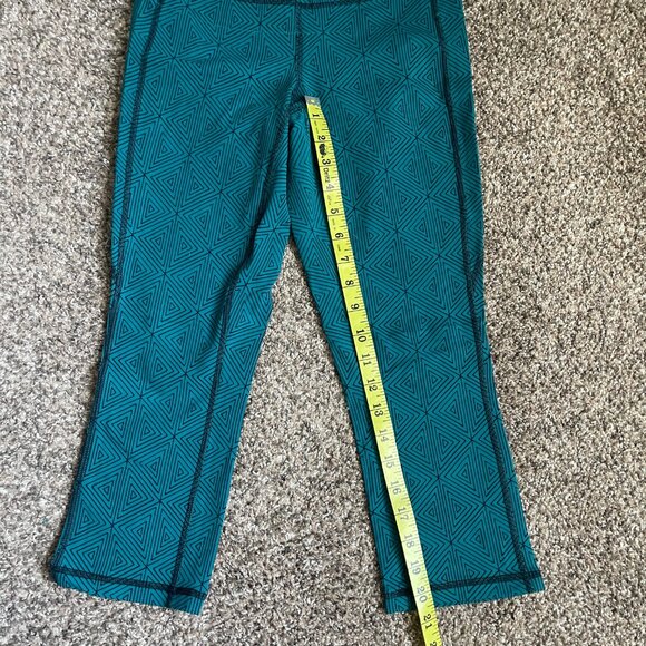 Lucy PerfectCore Collection Capri Yoga Workout Legging, Size Small, Teal/Black - Picture 6 of 10